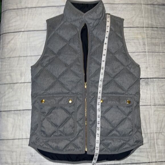 J. Crew  Quilted Down Excursion Vest in Flannel Gray sz XS - Picture 7 of 8